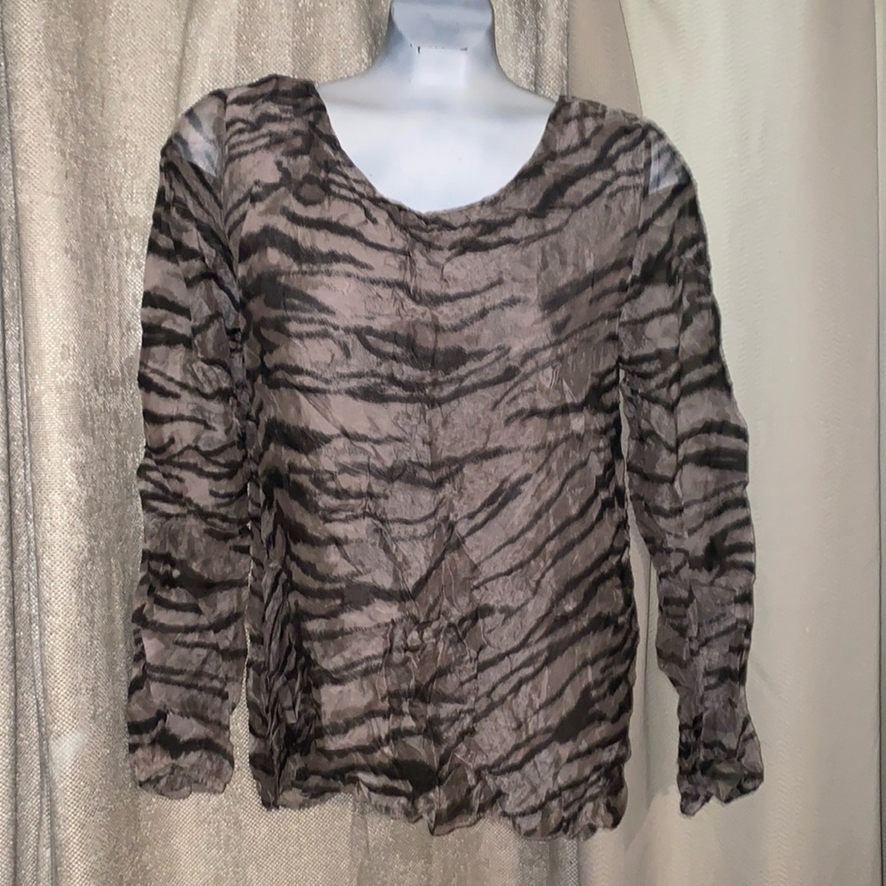 Women's Taupe and Black Printed Long-Sleeve Blouse